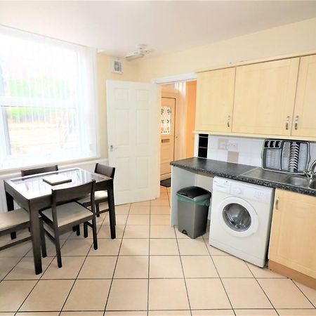 Marley Mansion Apartments - Borough Биркенхед Екстериор снимка