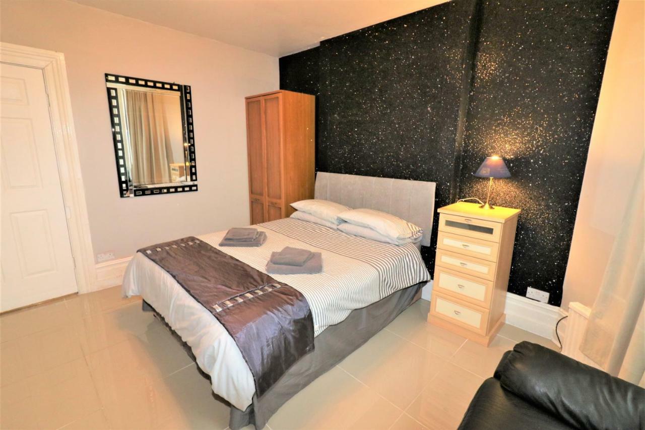 Marley Mansion Apartments - Borough Биркенхед Екстериор снимка